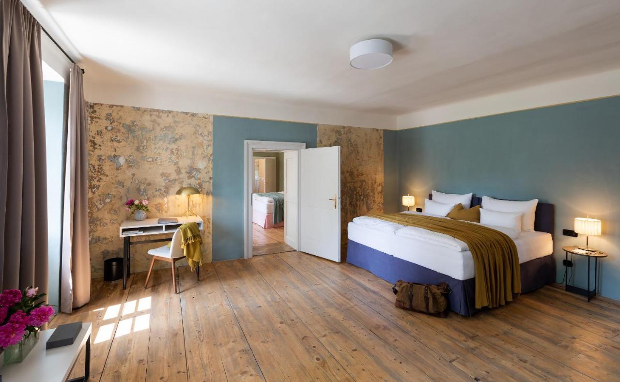 Boutique Hotel Zum Oberjaeger, Schloss Lackenbach Экстерьер фото